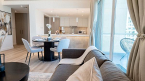 OFFER! Classy 1BR Apartment in Greens